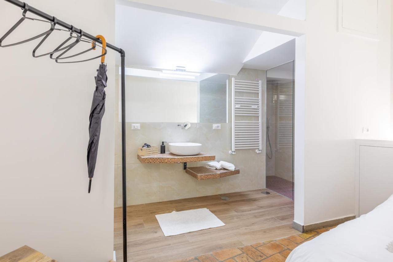 Central Stay Рим Екстериор снимка